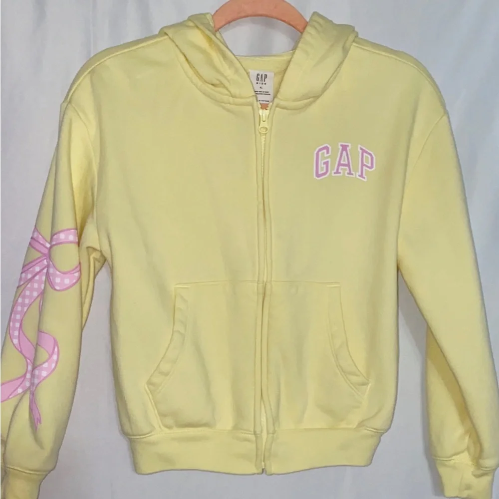 GAP kids Yellow Coquette Zip Up Hoodie with Pink Bow Gingham Sleeve Graphic